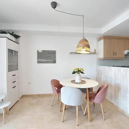 2 Bedroom Gorgeous In Moncofa *