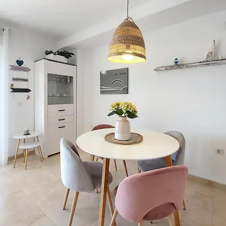 2 Bedroom Gorgeous In Moncofa